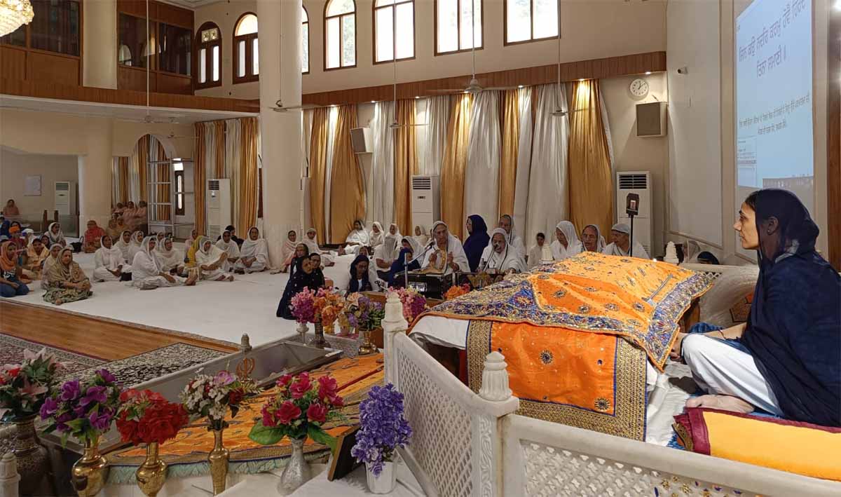 Organized Women's Satsang Sabhas